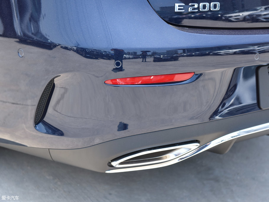 2017��YE���p�T E 200 Coupe 4MATIC