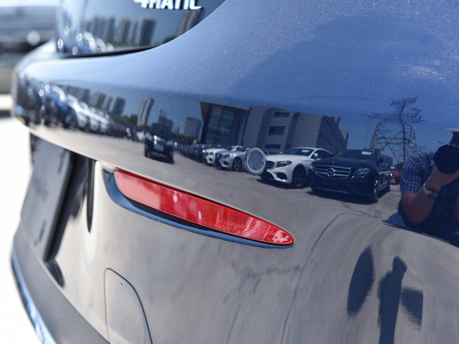 2017��YE���p�T E 200 Coupe 4MATIC