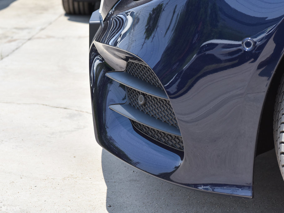 2017��YE���p�T E 200 Coupe 4MATIC