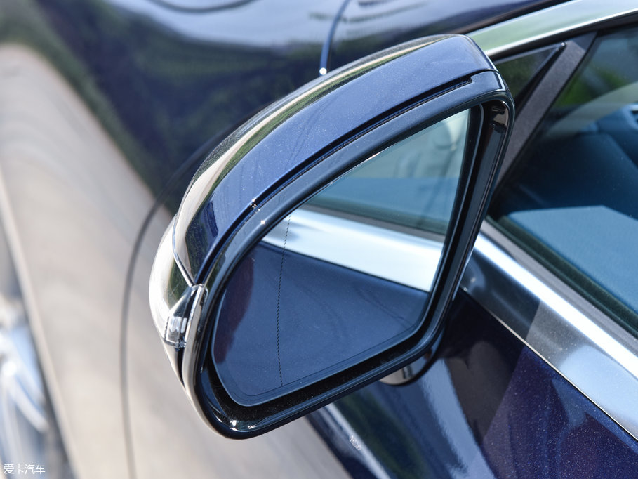 2017��YE���p�T E 200 Coupe 4MATIC