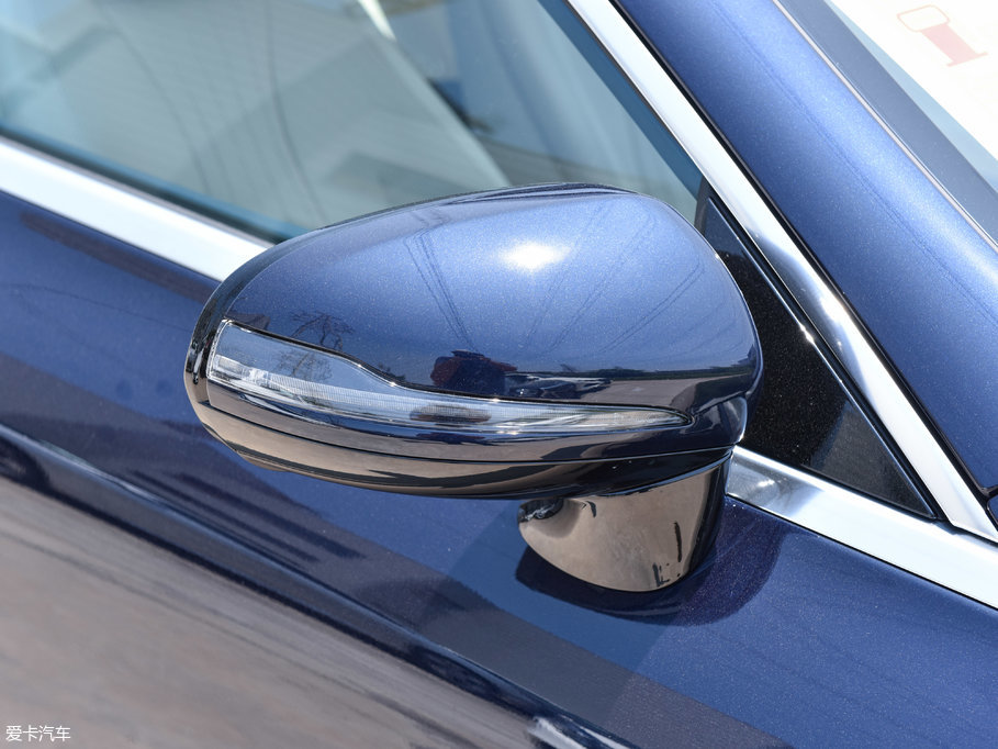 2017��YE���p�T E 200 Coupe 4MATIC