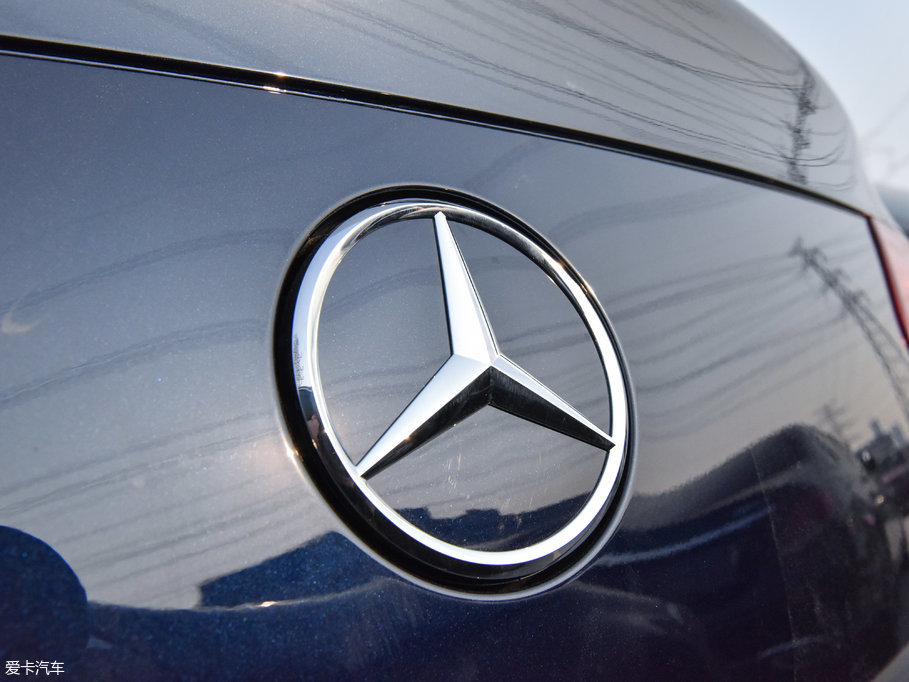 2017��YE���p�T E 200 Coupe 4MATIC