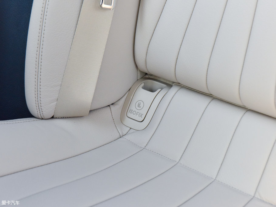 2017��YE���p�T E 200 Coupe 4MATIC