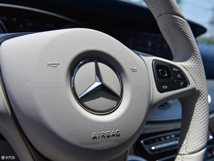 2017��YE��(j��)�p�T E 200 Coupe 4MATIC