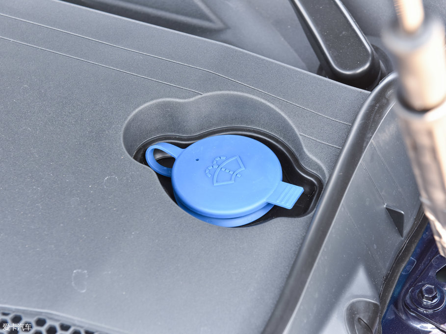 2017��YE���p�T E 200 Coupe 4MATIC