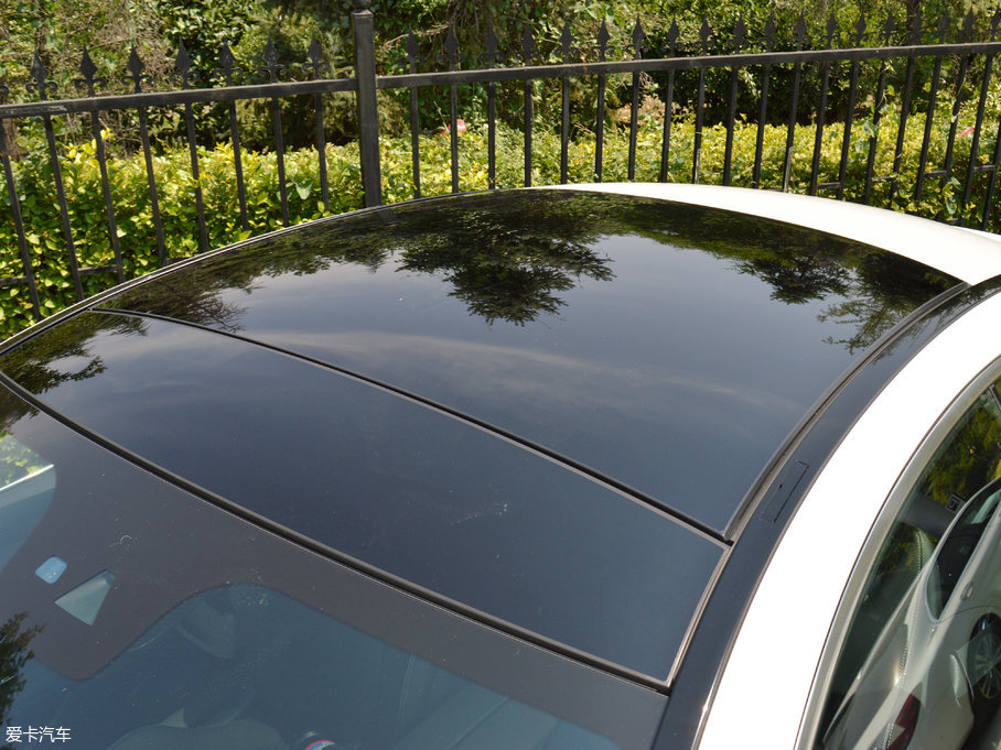 2017��YE���p�T E 200 Coupe 4MATIC