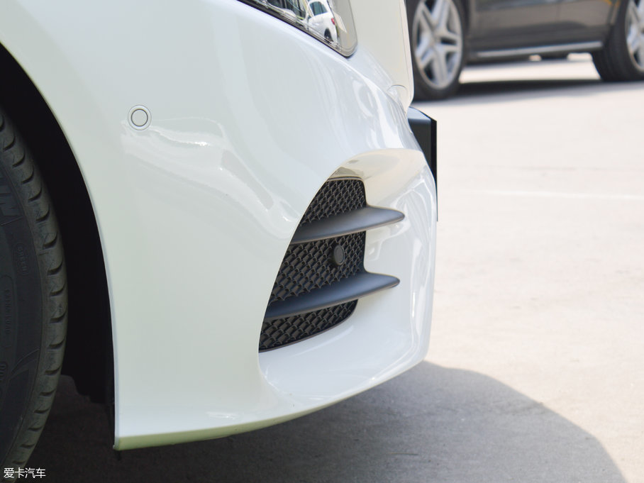 2017��YE���p�T E 200 Coupe 4MATIC