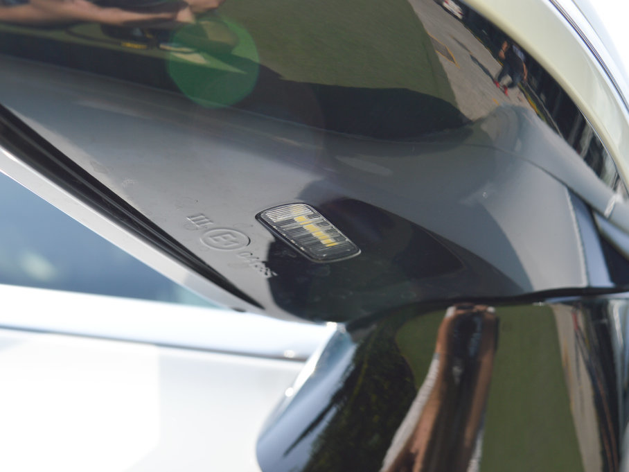 2017��YE���p�T E 200 Coupe 4MATIC