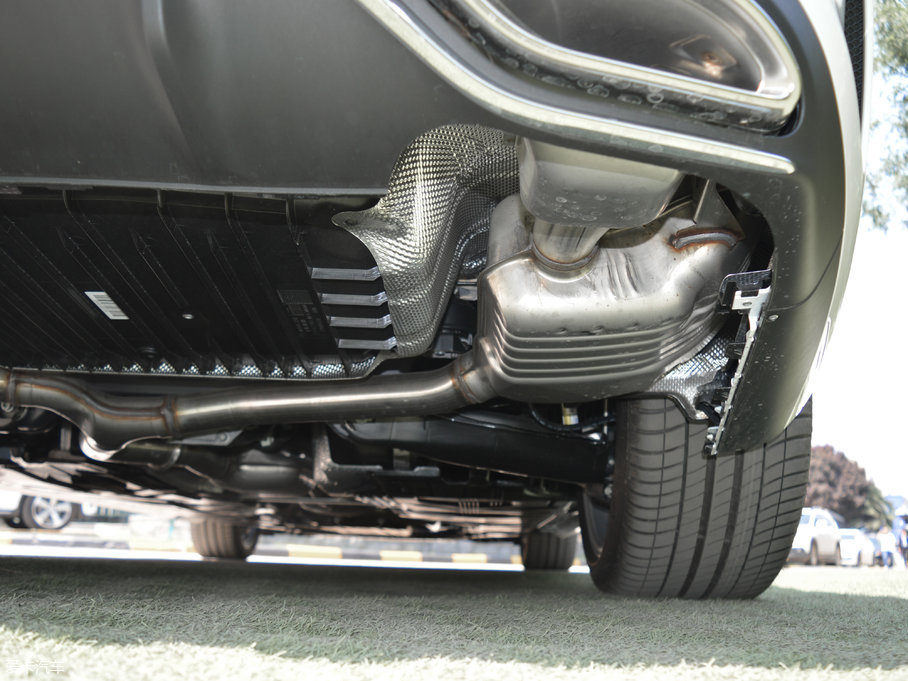 2017��YE���p�T E 200 Coupe 4MATIC