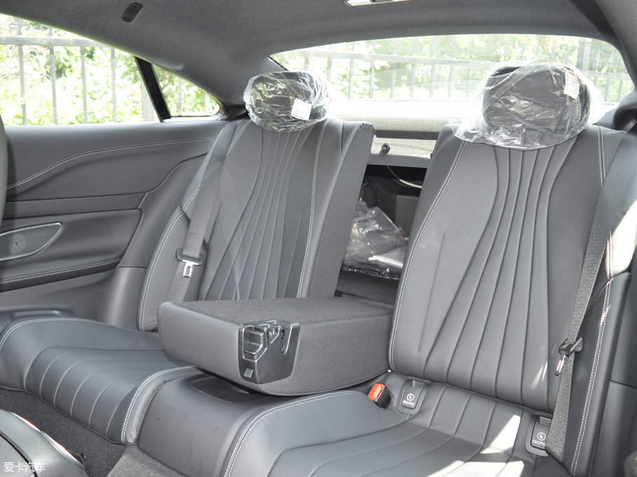 2017��YE���p�T E 200 Coupe 4MATIC