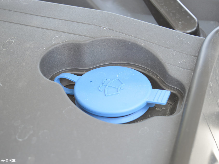 2017��YE���p�T E 200 Coupe 4MATIC