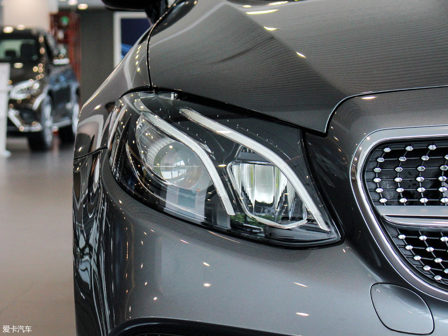 2017��YE��(j��)�p�T E 200 Coupe