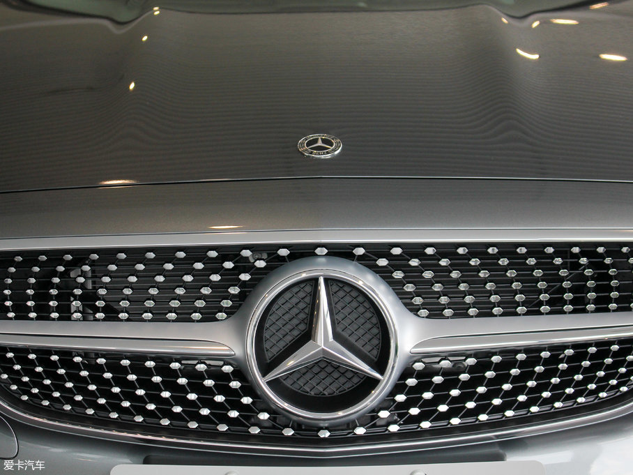 2017��YE���p�T E 200 Coupe