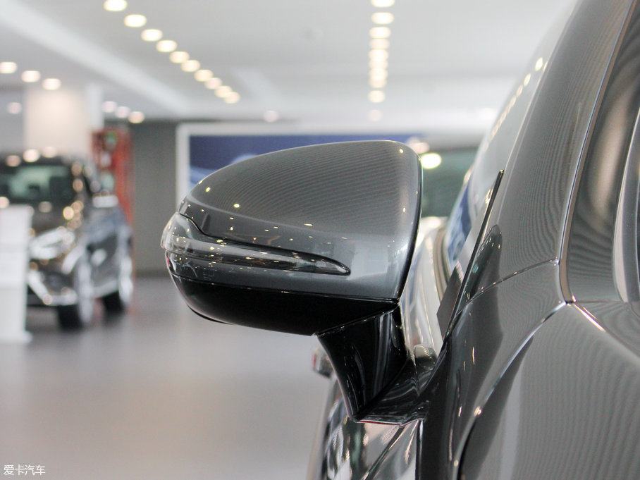 2017��YE��(j��)�p�T E 200 Coupe