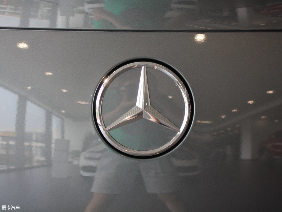 2017��YE���p�T E 200 Coupe