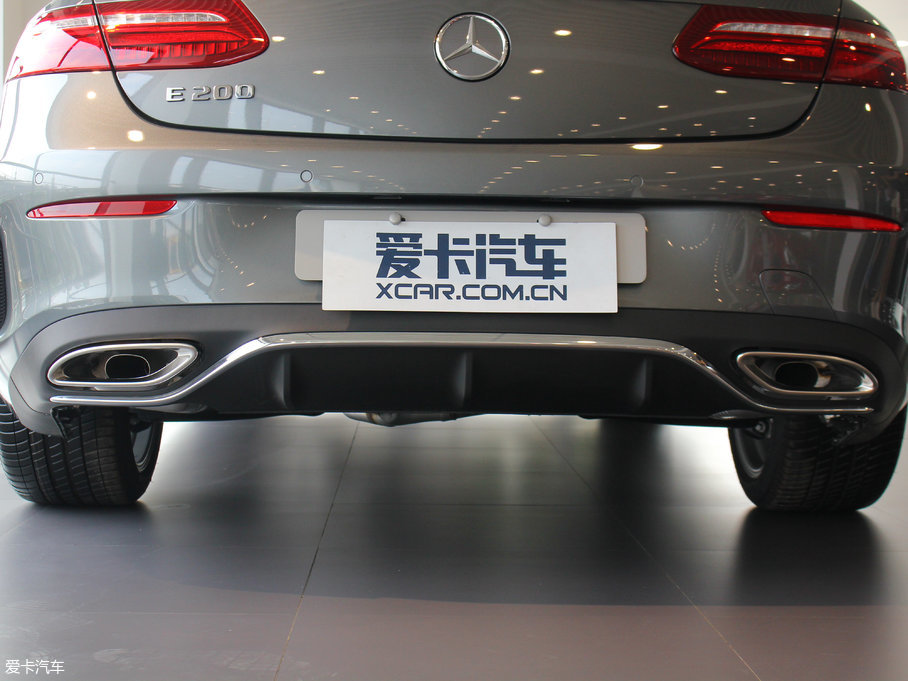 2017��YE���p�T E 200 Coupe