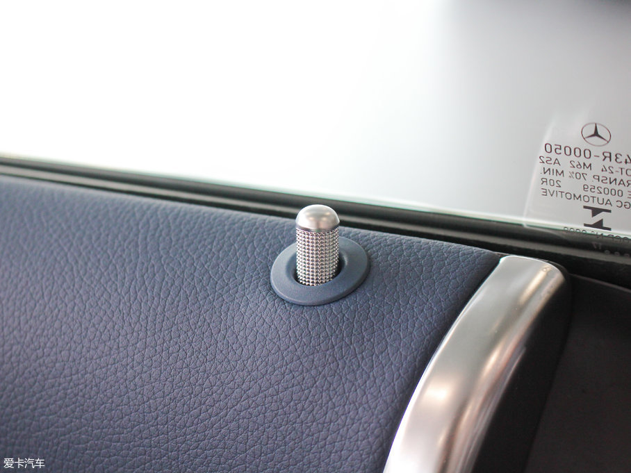 2017��YE���p�T E 200 Coupe