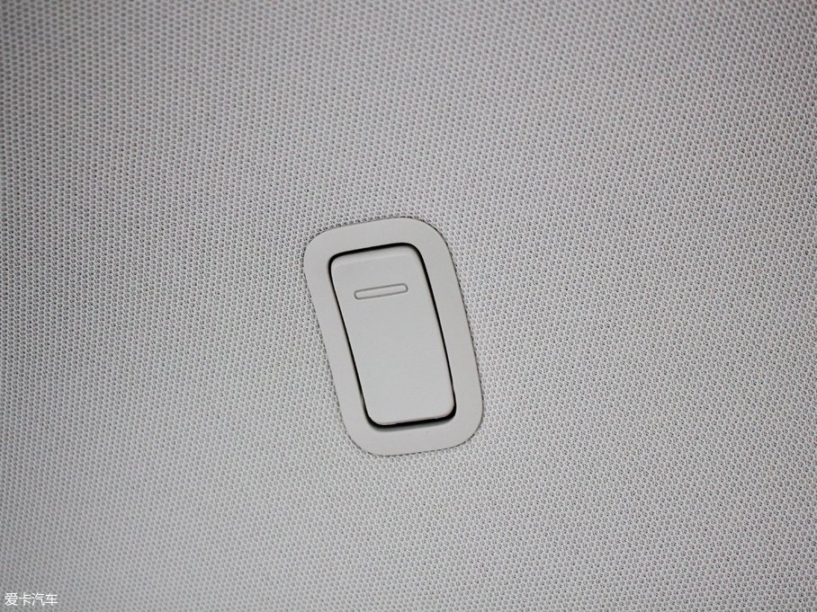 2017��YE���p�T E 200 Coupe