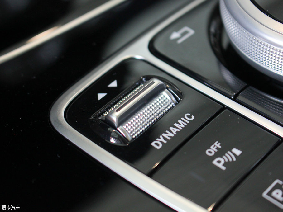 2017��YE���p�T E 200 Coupe