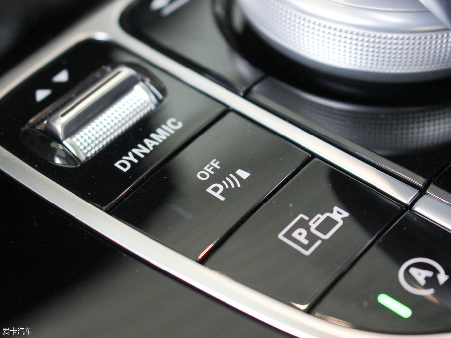 2017��YE���p�T E 200 Coupe