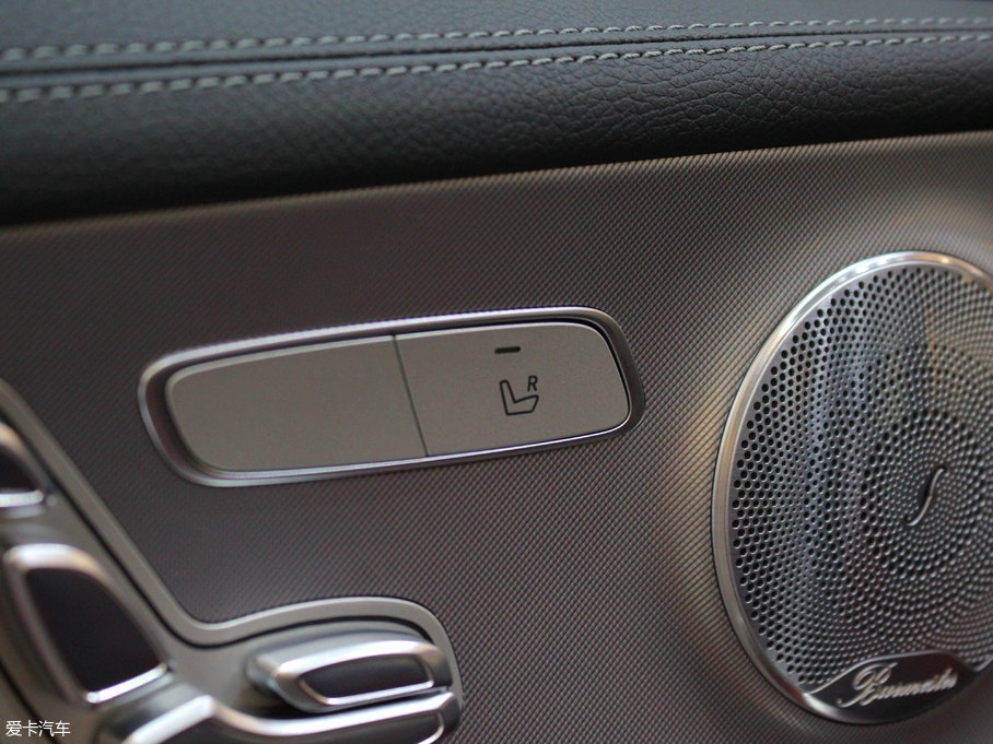 2017��YE���p�T E 200 Coupe 4MATIC