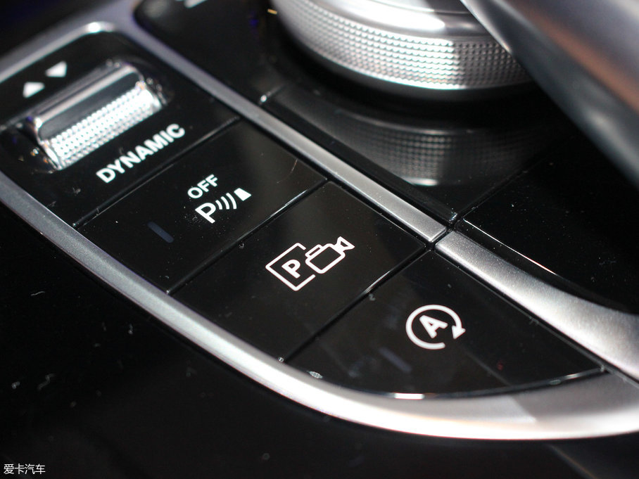 2017��YE���p�T E 200 Coupe 4MATIC