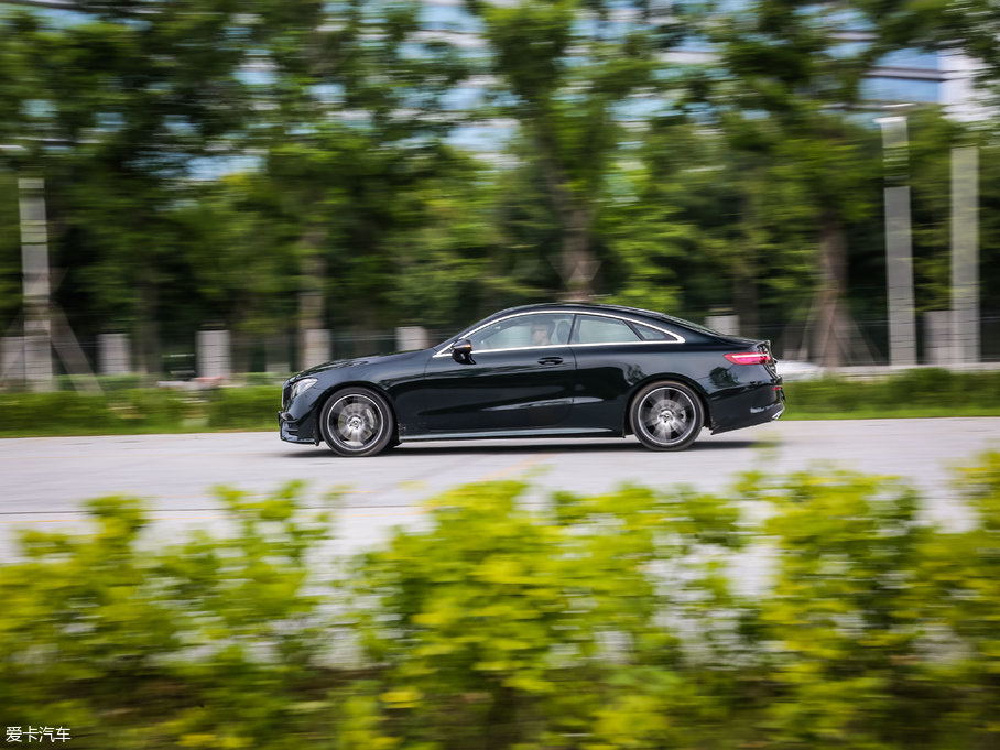 2017��YE��(j��)�p�T(m��n) E 300 Coupe