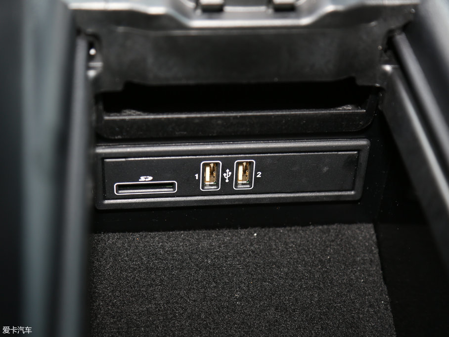 2017��YE���p�T E 300 Coupe