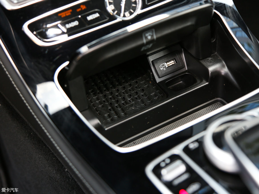 2017��YE���p�T E 300 Coupe