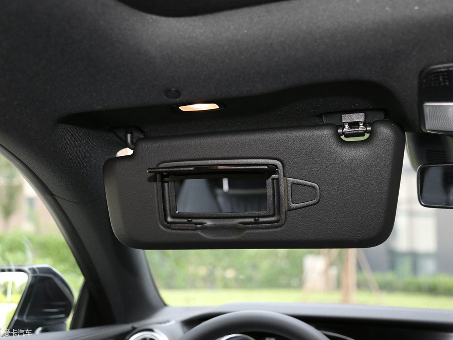 2017��YE���p�T E 300 Coupe