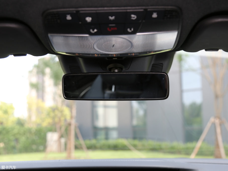 2017��YE��(j��)�p�T E 300 Coupe