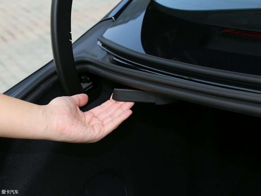 2017��YE��(j��)�p�T E 300 Coupe