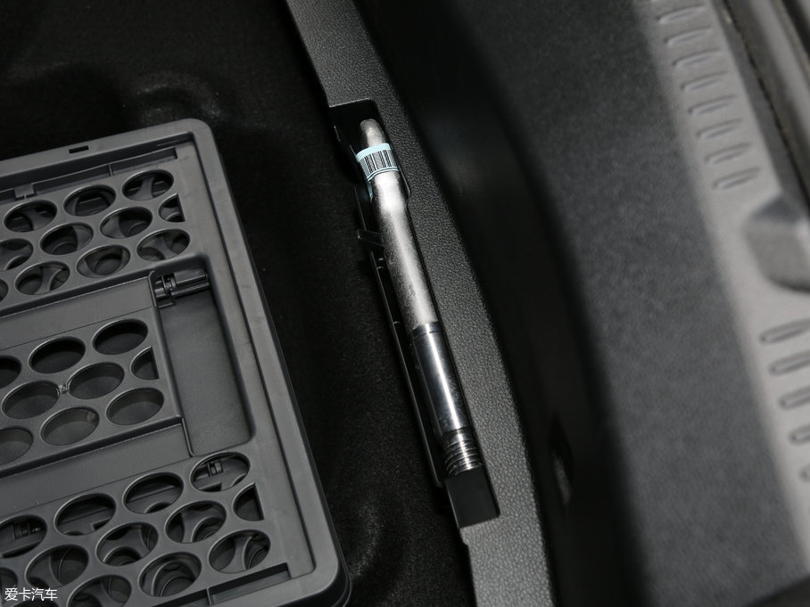 2017��YE���p�T E 300 Coupe