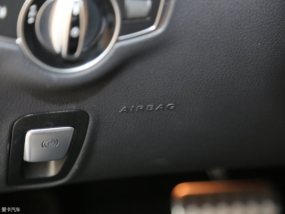 2017��YE���p�T E 300 Coupe