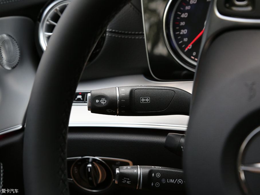 2017��YE���p�T E 300 Coupe