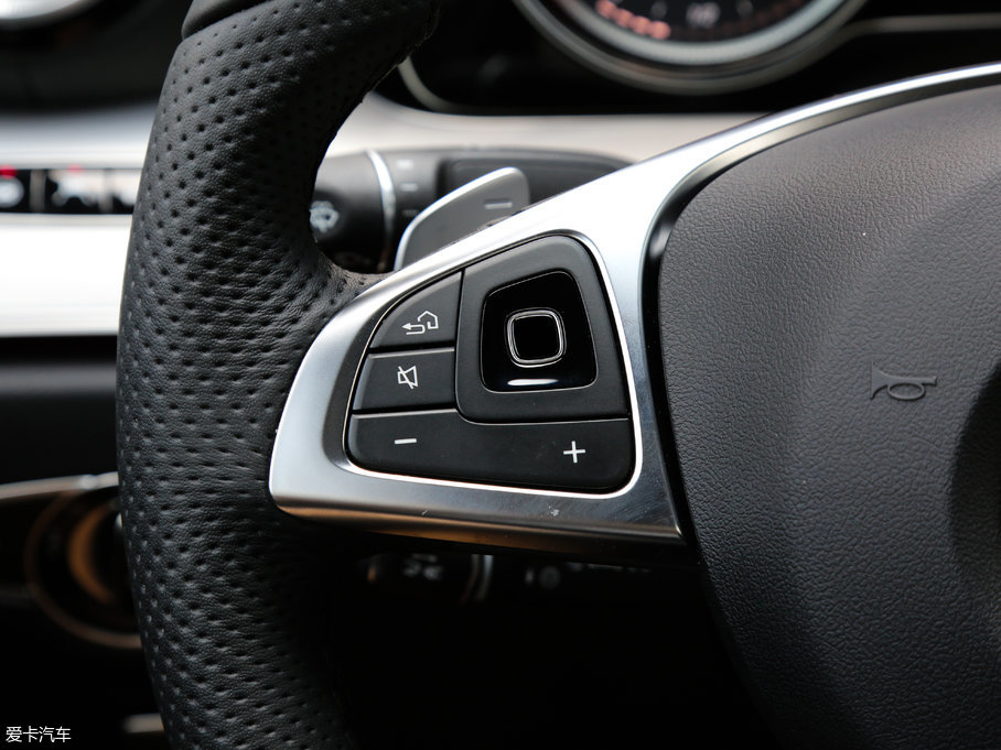 2017��YE���p�T E 300 Coupe