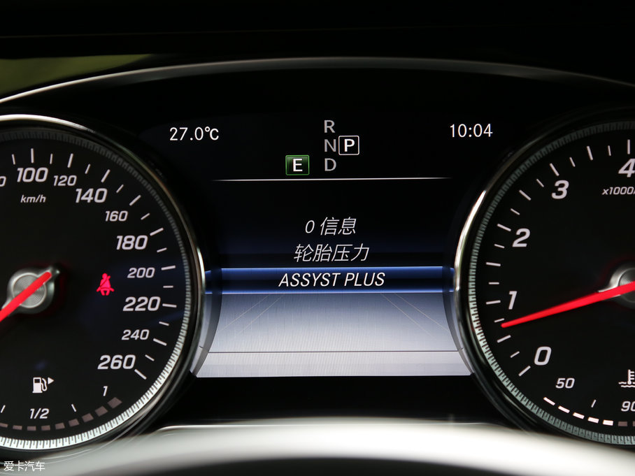 2017��YE���p�T E 300 Coupe