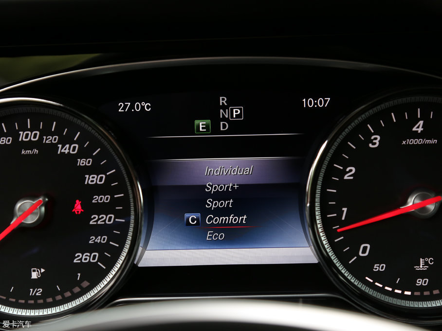 2017��YE���p�T E 300 Coupe