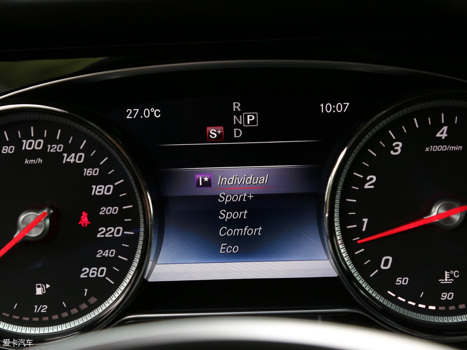 2017��YE���p�T E 300 Coupe