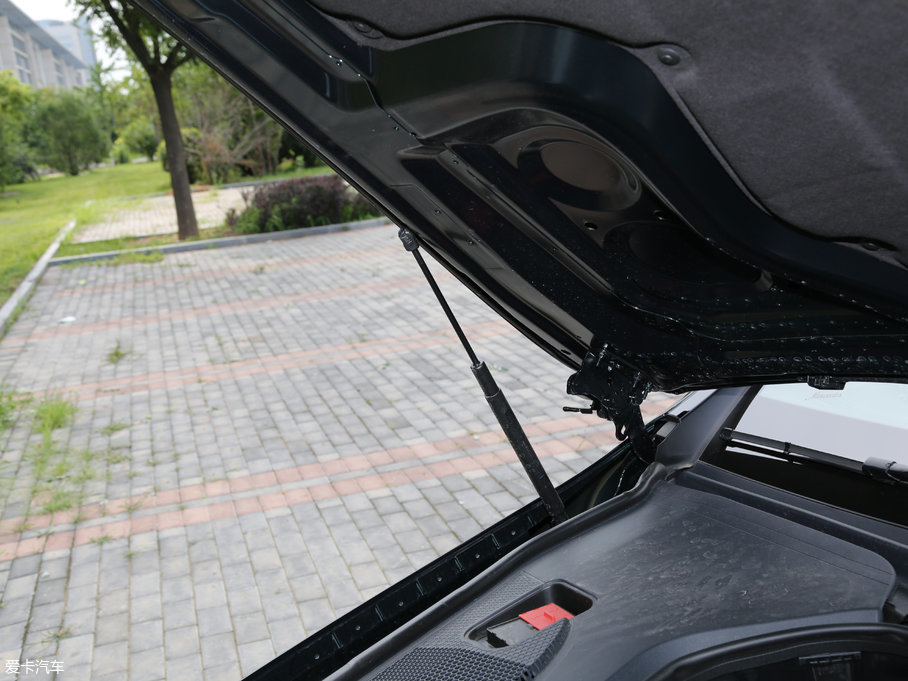 2017��YE���p�T E 300 Coupe