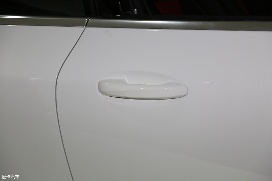 2017��YE���p�T E 200 Coupe