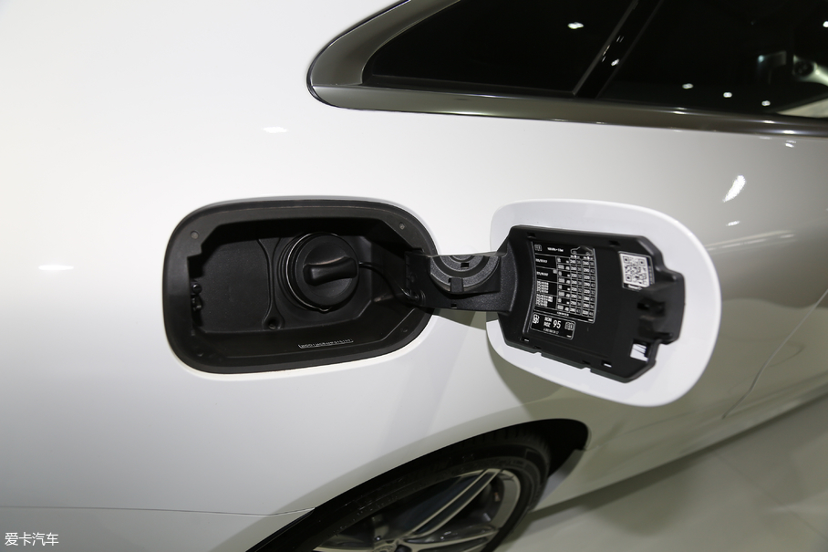 2017��YE��(j��)�p�T E 200 Coupe