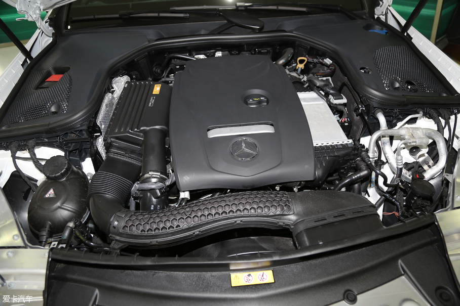 2017��YE���p�T E 200 Coupe