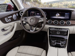 2017������� �п؅^