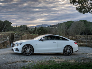 2017��E 400 4MATIC Coupe ���w���^