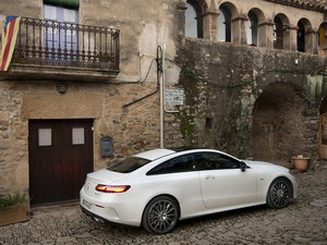 2017��E 400 4MATIC Coupe ���w���^