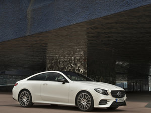 2017��E 400 4MATIC Coupe ���w���^