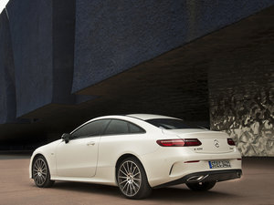 2017��E 400 4MATIC Coupe ���w���^