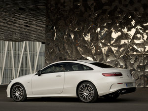 2017��E 400 4MATIC Coupe ���w���^