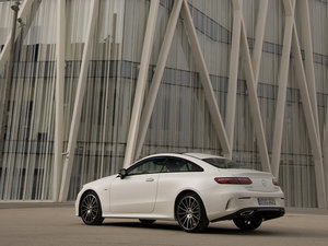 2017��E 400 4MATIC Coupe ���w���^